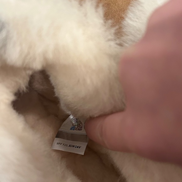 UGG ULTRA MINI ALPINE BOOTS (BRAND NEW) - Picture 7 of 11